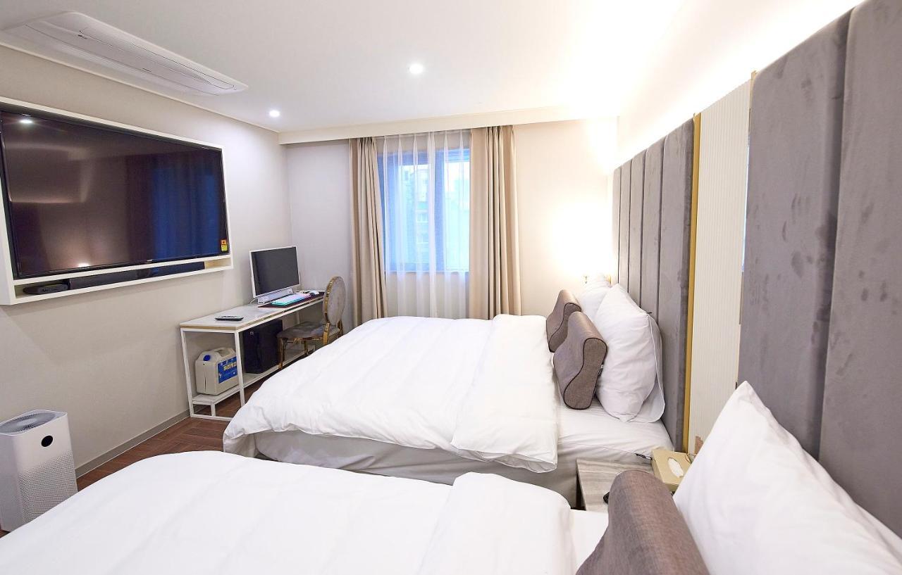 Denbasta Signature Hotel Busan Esterno foto