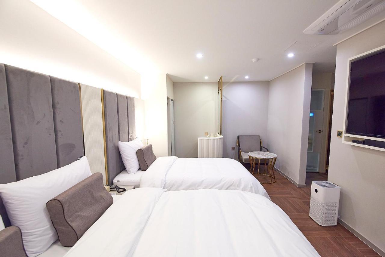 Denbasta Signature Hotel Busan Esterno foto