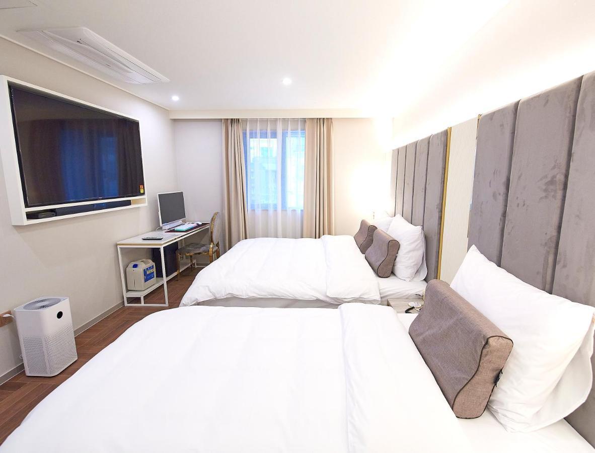 Denbasta Signature Hotel Busan Esterno foto